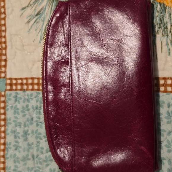HOBO Red Leather Handbag and Wallet Set - Picture 2 of 9